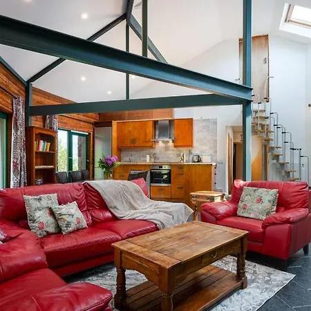 Heather With Sea And Mountain Views リーノーン