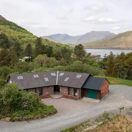 Heather With Sea And Mountain Views * Leenaun